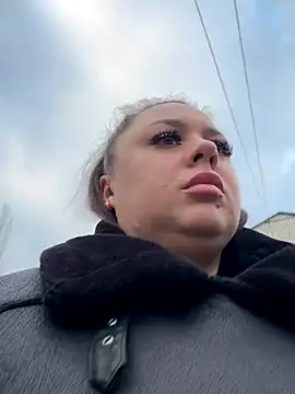 Snapshot of Sara_Slow chatting on December 22, 2025, 1:33 pm Sara Slow online show from December 22, 2025, 1:33 pm