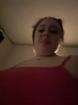 Snapshot of Sara_Slow chatting on March 4, 2025, 6:50 pm Sara Slow online show from March 4, 2025, 6:50 pm