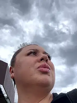 Sara Slow online show from April 18, 2026, 12:18 pm