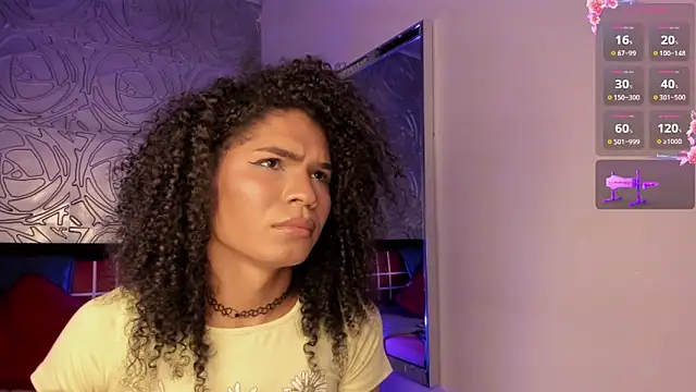 vennus1  online show from November 5, 2025, 3:09 am