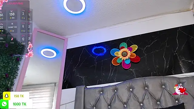 LAILAGUMMY online show from November 5, 2025, 2:09 pm