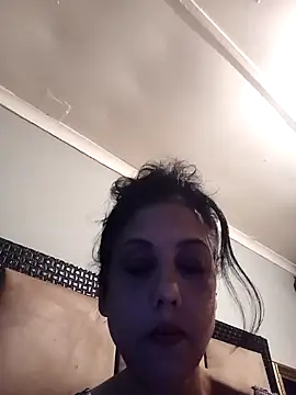 Mahi4luv online show from April 10, 2026, 9:55 pm