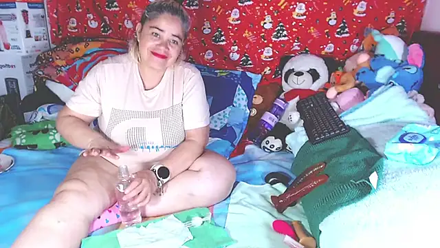 Snapshot of estrellita_fugaz16x chatting on February 24, 2026, 4:24 am estrellita fugaz16x online show from February 24, 2026, 4:24 am