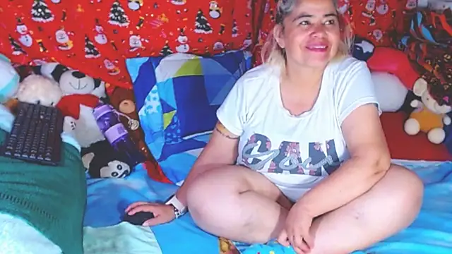 Snapshot of estrellita_fugaz16x chatting on February 4, 2026, 4:07 am estrellita fugaz16x online show from February 4, 2026, 4:07 am