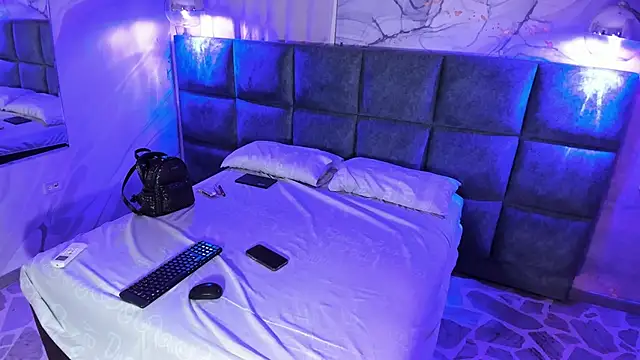 Snapshot of Maddysex_ chatting on May 9, 2026, 11:46 am Maddysex online show from May 9, 2026, 11:46 am