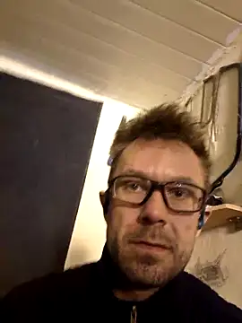 Mick8711 online show from November 25, 2025, 8:03 am