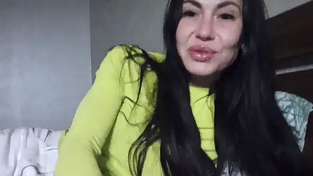 JulianaGold1 online show from March 9, 2025, 10:08 pm