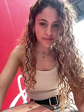 alana15 online show from February 27, 2026, 9:36 pm