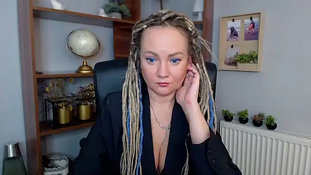 KayaMagic online show from January 22, 2025, 5:49 pm