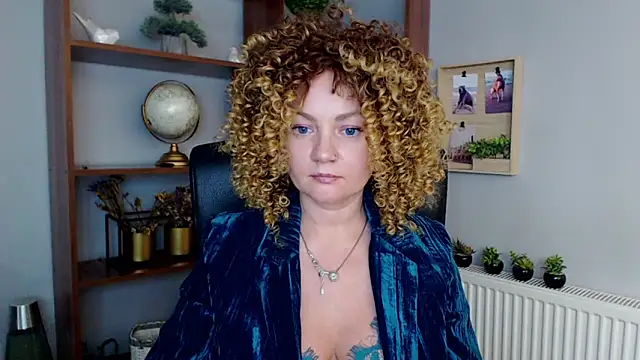 KayaMagic online show from March 21, 2025, 5:12 pm