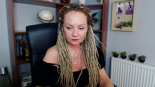 KayaMagic online show from December 17, 2024, 6:53 pm