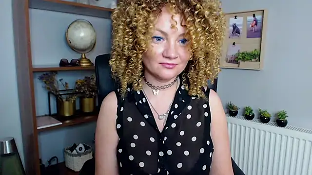 KayaMagic online show from March 20, 2025, 6:31 pm