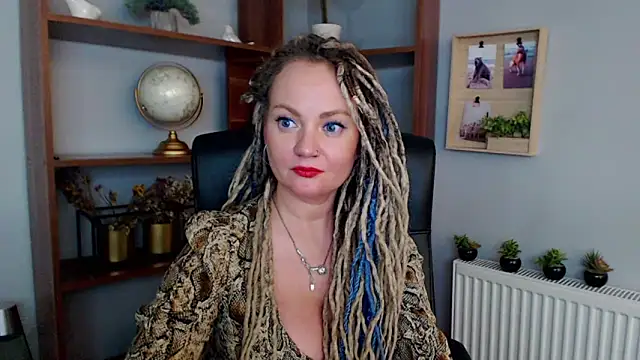 KayaMagic online show from March 13, 2025, 5:18 pm