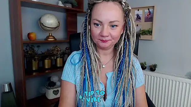 KayaMagic online show from December 19, 2024, 5:18 pm