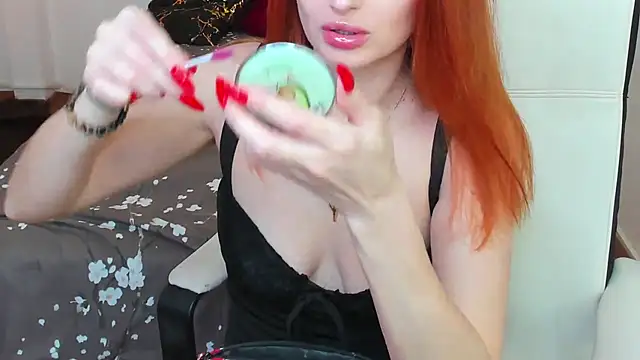 Red Fairy  online show from May 6, 2026, 6:06 am