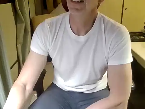 mariohurt101 online show from October 30, 2025, 9:33 pm