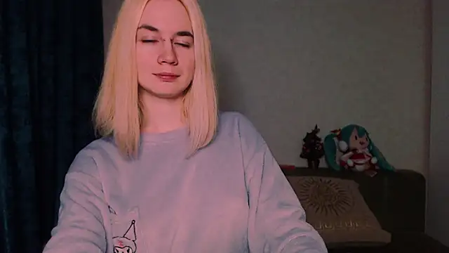 xxxcharismaaa online show from January 22, 2025, 2:26 am