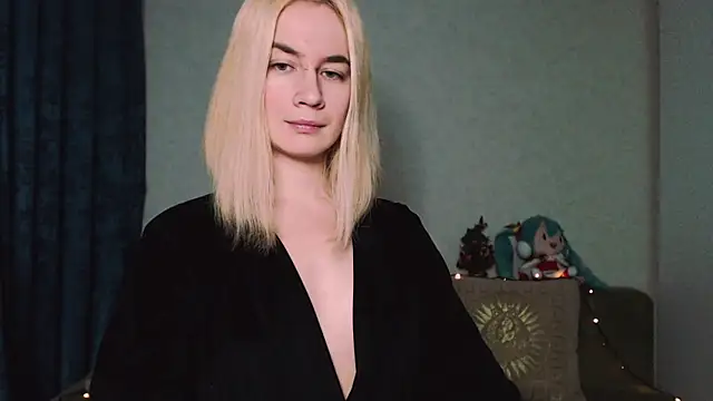 xxxcharismaaa online show from January 10, 2025, 5:05 am