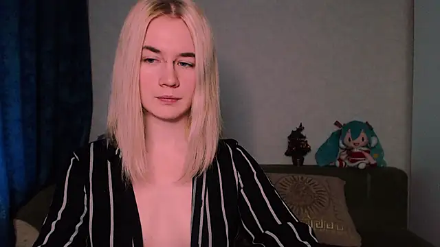 xxxcharismaaa online show from February 2, 2025, 9:40 am