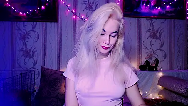 Snapshot of xxxcharismaaa chatting on February 1, 2026, 8:45 am xxxcharismaaa online show from February 1, 2026, 8:45 am