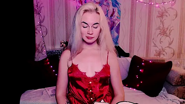 xxxcharismaaa online show from June 27, 2026, 5:19 pm