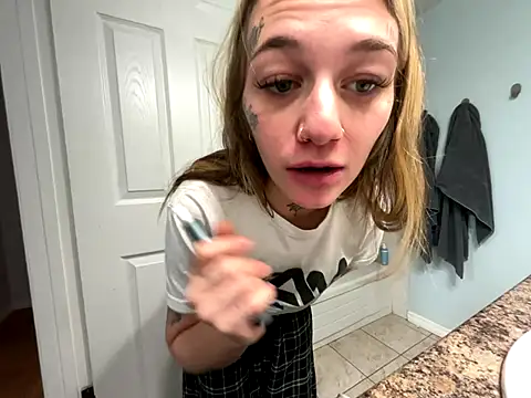 chloetease online show from January 6, 2026, 5:28 pm