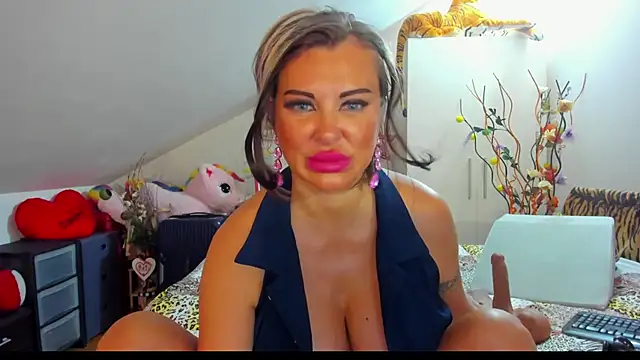 Snapshot of Raffaelababy chatting on September 16, 2025, 12:28 pm Raffaelababy online show from September 16, 2025, 12:28 pm