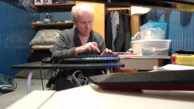 Vgy67Z95 online show from October 14, 2025, 9:25 pm