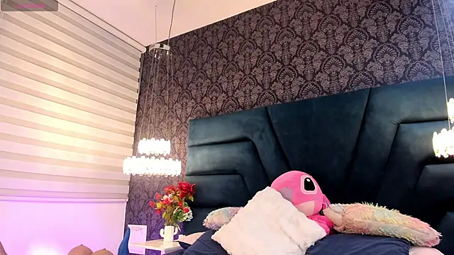 Snapshot of Vivi_prinncess chatting on May 13, 2026, 11:45 pm Vivi prinncess online show from May 13, 2026, 11:45 pm