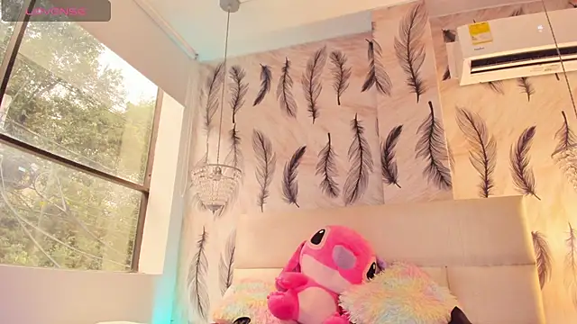 Vivi prinncess online show from February 21, 2026, 9:50 pm