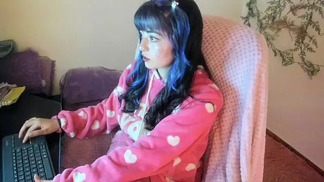 Sammysammy  online show from October 25, 2025, 6:12 am