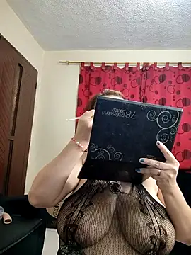 Snapshot of rosahills chatting on October 17, 2025, 7:22 am rosahills online show from October 17, 2025, 7:22 am