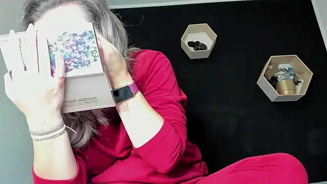 Snapshot of Alesys69 chatting on October 27, 2025, 11:49 pm Alesys69 online show from October 27, 2025, 11:49 pm