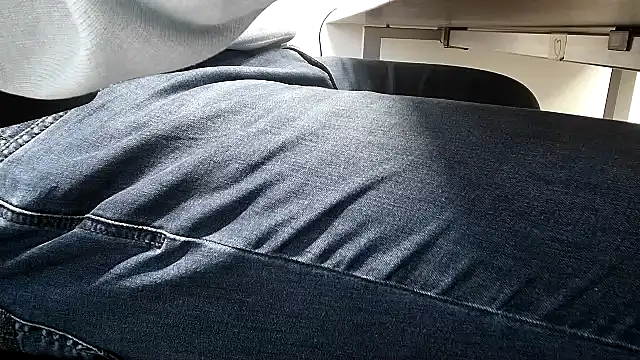 69bezfleku online show from December 2, 2025, 6:59 am