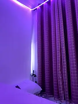 Patriciamoura69 online show from October 14, 2025, 1:01 pm