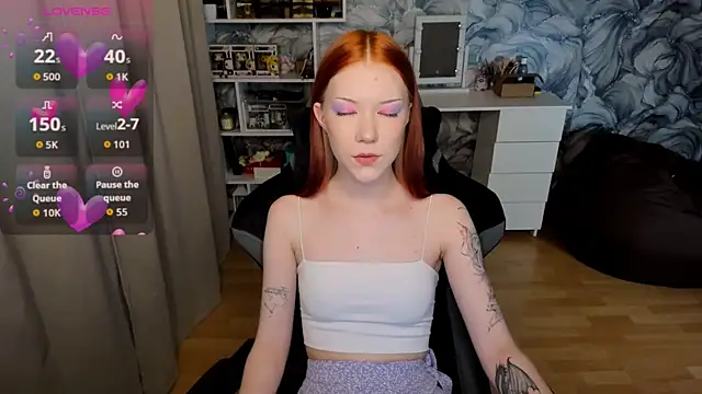 Snapshot of litl_Mia chatting on October 29, 2025, 3:44 pm litl Mia online show from October 29, 2025, 3:44 pm