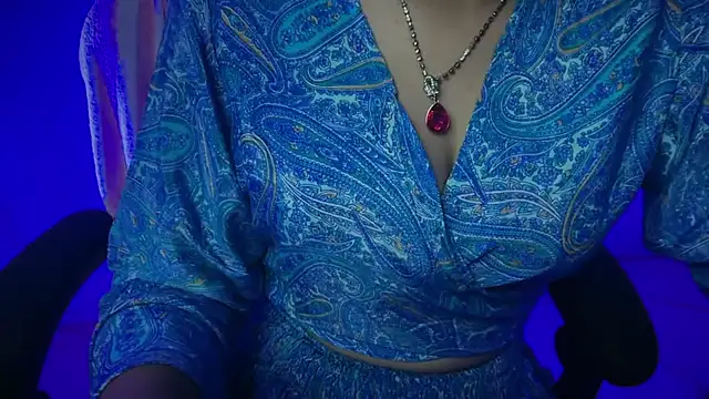 Snapshot of Queen_Angelena chatting on November 29, 2025, 5:46 pm Queen Angelena online show from November 29, 2025, 5:46 pm