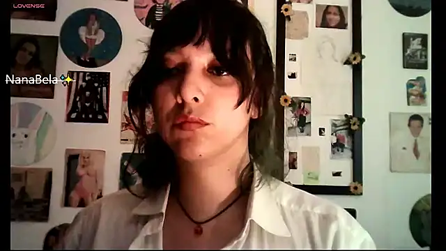 soynanabela28 online show from February 5, 2025, 8:46 pm