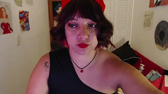 soynanabela28 online show from October 8, 2025, 4:36 am