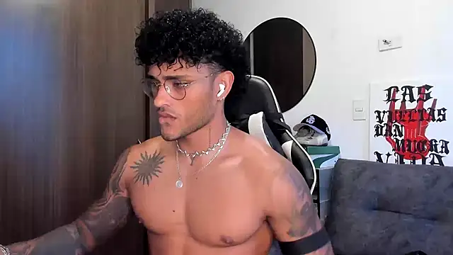 Alessandro Vanni online show from October 8, 2025, 9:37 pm