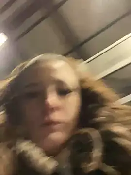 Snapshot of joanaelaa chatting on December 19, 2024, 8:55 pm joanaelaa online show from December 19, 2024, 8:55 pm