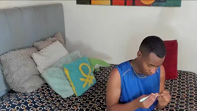 CrissBrownxxx online show from January 15, 2026, 5:49 pm