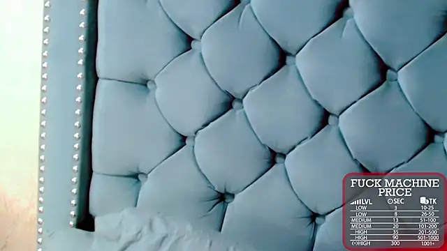 Imannejulienne online show from November 10, 2025, 1:32 am