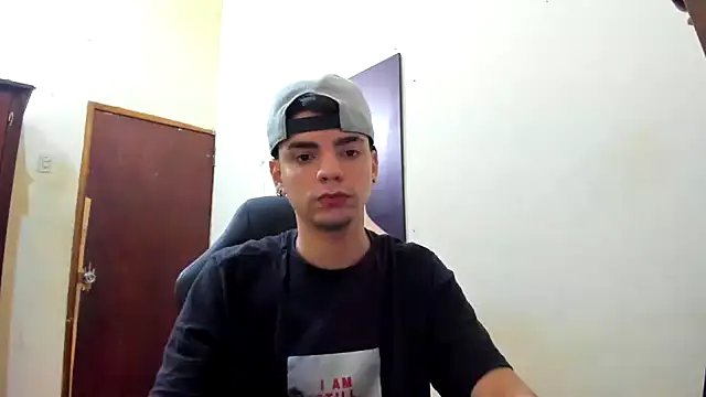 dylancrugerx online show from December 22, 2024, 9:20 pm