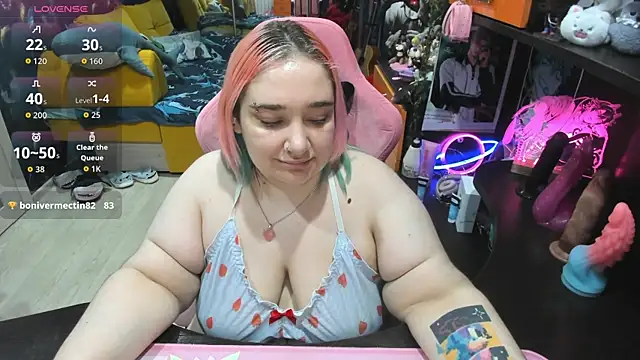 Softie Sofy online show from February 10, 2026, 3:05 am