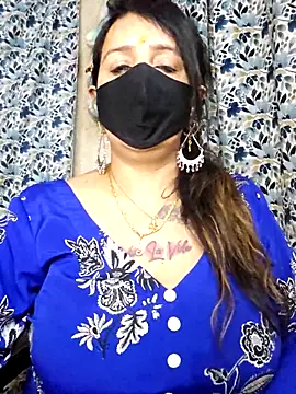 cute-tanvi online show from February 3, 2026, 2:53 am