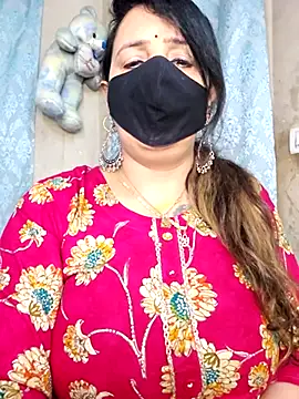 cute-tanvi online show from March 10, 2026, 1:31 am