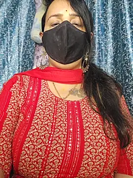 cute-tanvi online show from May 11, 2026, 12:50 pm