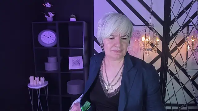 Snapshot of CarmenSoft chatting on January 19, 2025, 3:29 am CarmenSoft online show from January 19, 2025, 3:29 am