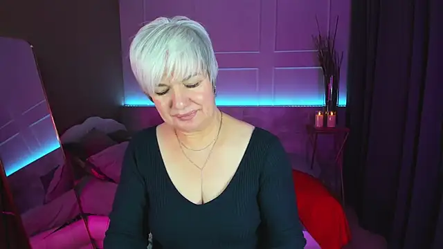 Snapshot of CarmenSoft chatting on February 17, 2025, 11:54 pm CarmenSoft online show from February 17, 2025, 11:54 pm